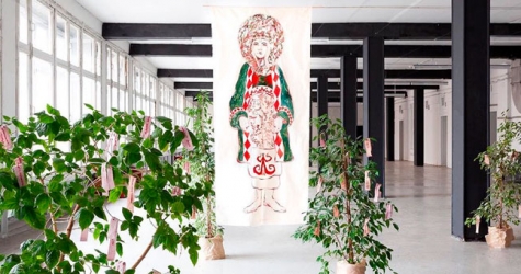 Художница Анна Самойлова открыла выставку о стигматизации жертв насилия