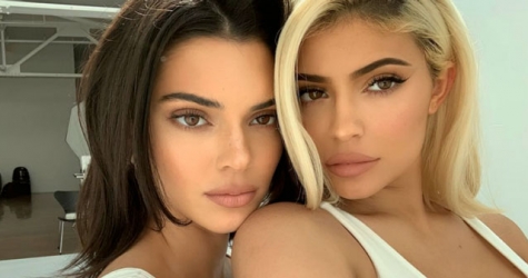Кайли Дженнер показала тизер косметической коллаборации с Кендалл Дженнер