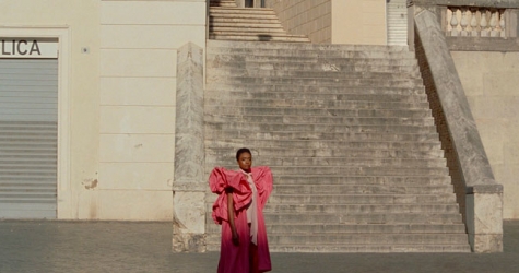 Вышел трейлер короткометражки «Невероятная» от Пьерпаоло Пиччоли и Луки Гуаданьино