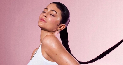 Кайли Дженнер раскритиковали за неправильное использование собственной косметики