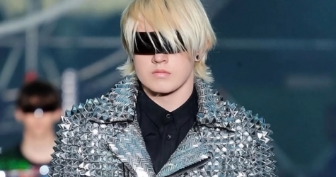 Сын Натальи Водяновой дебютировал на подиуме Balmain