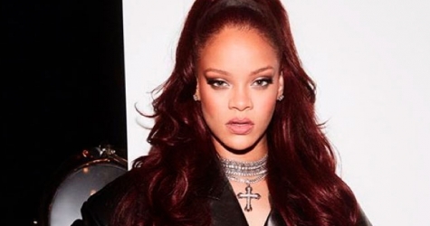 Рианна нарисовала политическое граффити