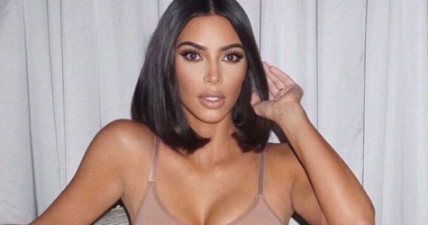 Ким Кардашьян показала следы от псориаза