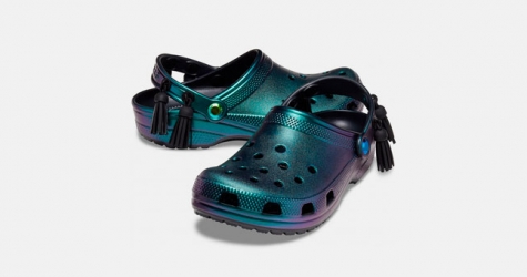 Crocs выпустил фестивальную коллекцию обуви