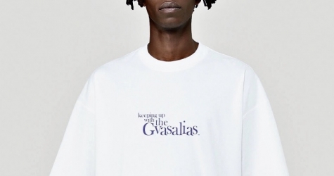 Vetements выпустил футболку с пародией на шоу Кардашьян