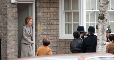 Появились новые кадры с Джиллиан Андерсон в роли Маргарет Тэтчер в «Короне»