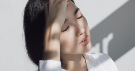 Аффирмации названы новым компонентом ухода за кожей