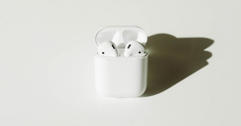 AirPods с беспроводной подзарядкой появятся в 2019 году