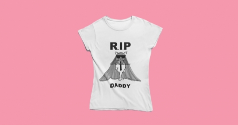 Кошка Карла Лагерфельда выпустила траурный мерч