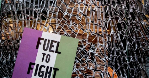 Почему женщины стали разбивать витрины главных лондонских магазинов