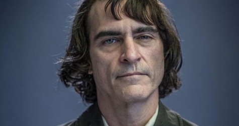 Хоакин Феникс прервал интервью после вопроса о насилии в «Джокере»