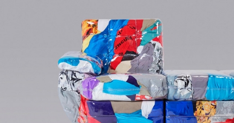 Гарри Нуриев сделал диван из нераспроданной одежды Balenciaga