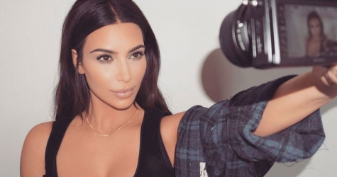 Медики запретили Ким Кардашьян делать селфи