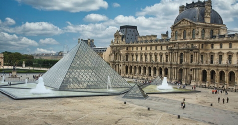 Лувр откроется 6 июля