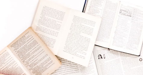 Российские писатели попросили признать книги товаром первой необходимости