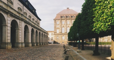 Достопримечательности Копенгагена открылись как детские сады