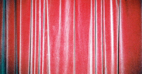 Скрытое под \"Маской\": что происходит с главным театральным фестивалем страны