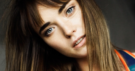 Алена Константинова в съемке Buro 24/7 x Tommy Hilfiger