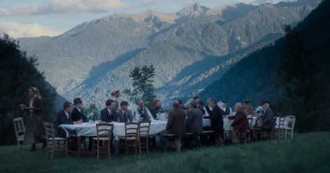 Иллюзорность идиллии и семейные тайны: каким получился фильм Мауры Дельперо «Горная невеста»