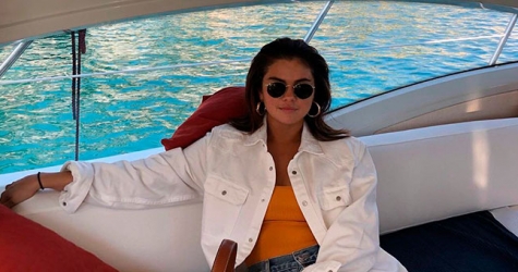 Селена Гомес назвала себя super single