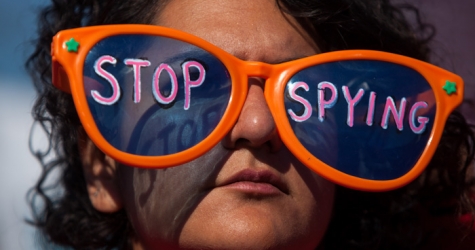Apple, Google и Facebook будут бороться против шпионажа
