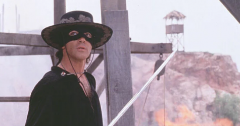 Режиссер «Бумажного дома» Хавьер Кинтас снимет новую версию «Зорро»