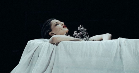 «Пер Гюнт», «Дядя Ваня», «Чайка»: лучшие театральные премьеры Москвы и Петербурга