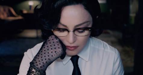 Мадонна выступила против огнестрельного оружия в видео на трек «God Control»