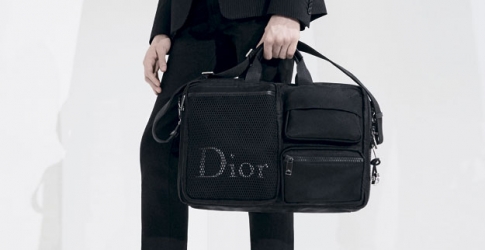 Dior выпустил коллекцию мужских сумок
