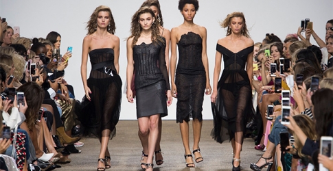 Лондонская неделя моды: Topshop Unique, весна-лето 2017