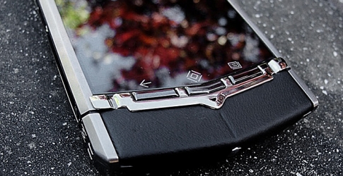 Vertu и Bentley создадут пять моделей смартфонов