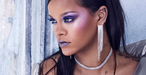 Рианна выпустила праздничную палетку хайлайтеров Fenty Beauty
