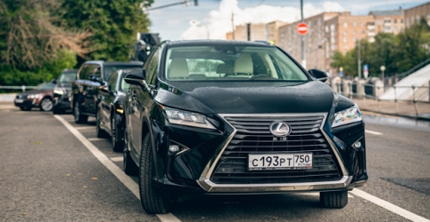 Автомобили Lexus приняли участие в съемках фильма «Ампир V»