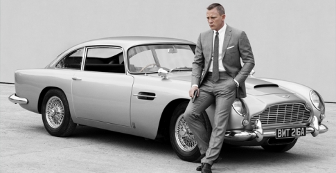 Aston Martin сравнили первый и последний автомобили Джеймса Бонда