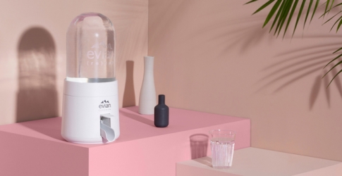 Вирджил Абло придумал пластиковый пузырь для Evian