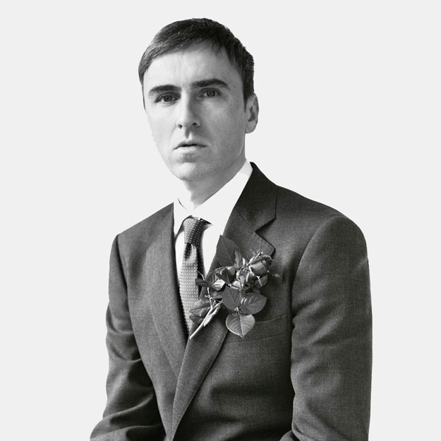 Джонатан Андерсон и Раф Симонс стали дизайнерами года Джонатан Андерсон и Раф Симонс стали дизайнерами года