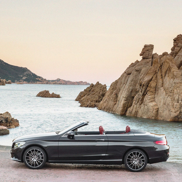 У Mercedes-Benz вышел новый кабриолет и купе C-Класса У Mercedes-Benz вышел новый кабриолет и купе C-Класса