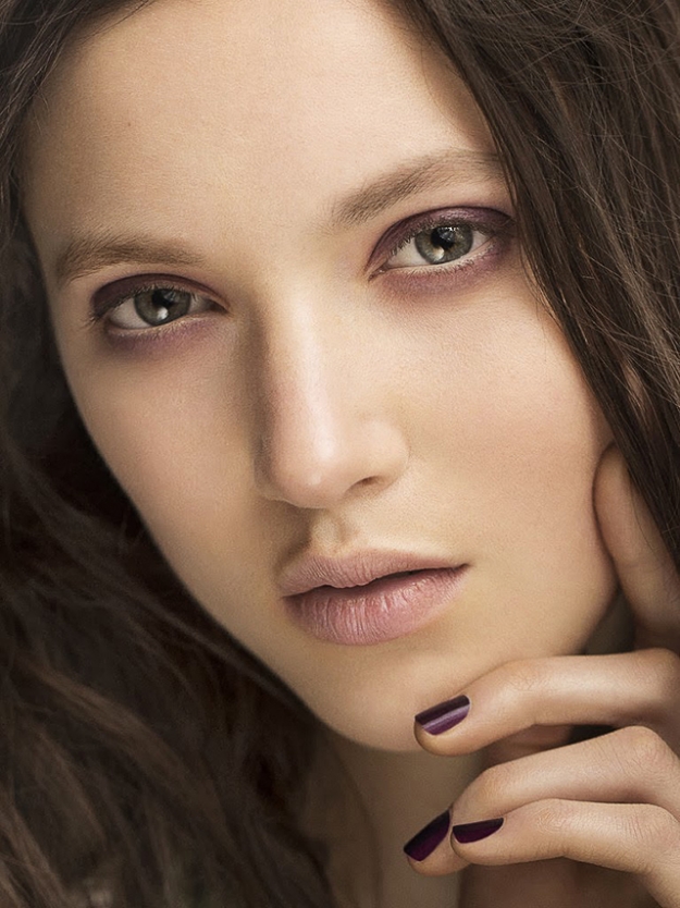 Осенняя коллекция макияжа Bloomsbury Girls от Burberry Осенняя коллекция макияжа Bloomsbury Girls от Burberry