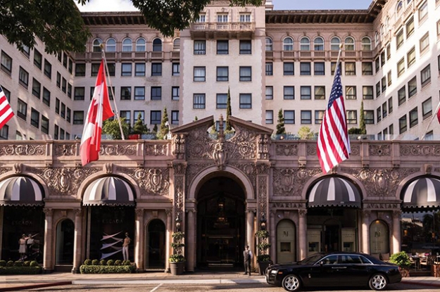 The Beverly Wilshire Hotel запустил предложение по мотивам фильма "Красотка" The Beverly Wilshire Hotel запустил предложение по мотивам фильма "Красотка"