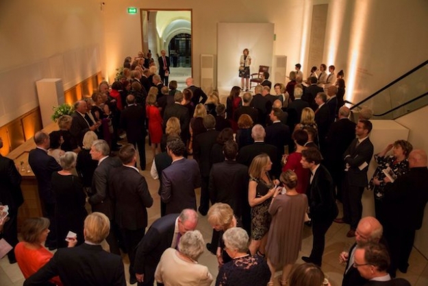 Вечер The Charleston Trust в Лондоне при поддержке Burberry Prorsum Вечер The Charleston Trust в Лондоне при поддержке Burberry Prorsum