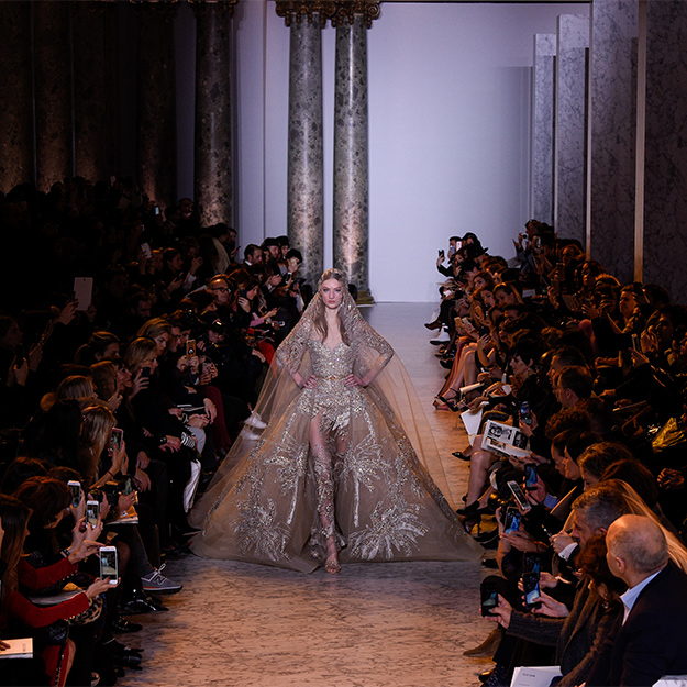 Elie Saab, весна-лето 2017 — обзор Buro 24/7 Elie Saab, весна-лето 2017 — обзор Buro 24/7