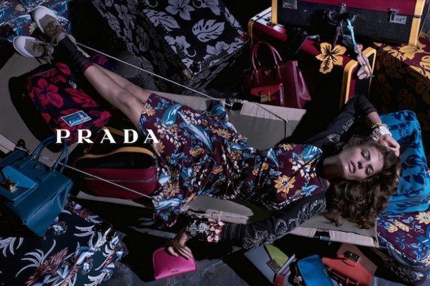 Круизная коллекция Prada в объективе Стивена Майзела Круизная коллекция Prada в объективе Стивена Майзела