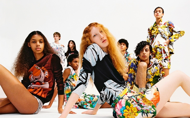 Kenzo представил коллекцию по мотивам мультфильма "Книга джунглей" Kenzo представил коллекцию по мотивам мультфильма "Книга джунглей"
