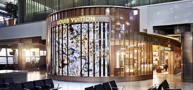 Louis Vuitton открывают первый бутик в европейском аэропорту Louis Vuitton открывают первый бутик в европейском аэропорту