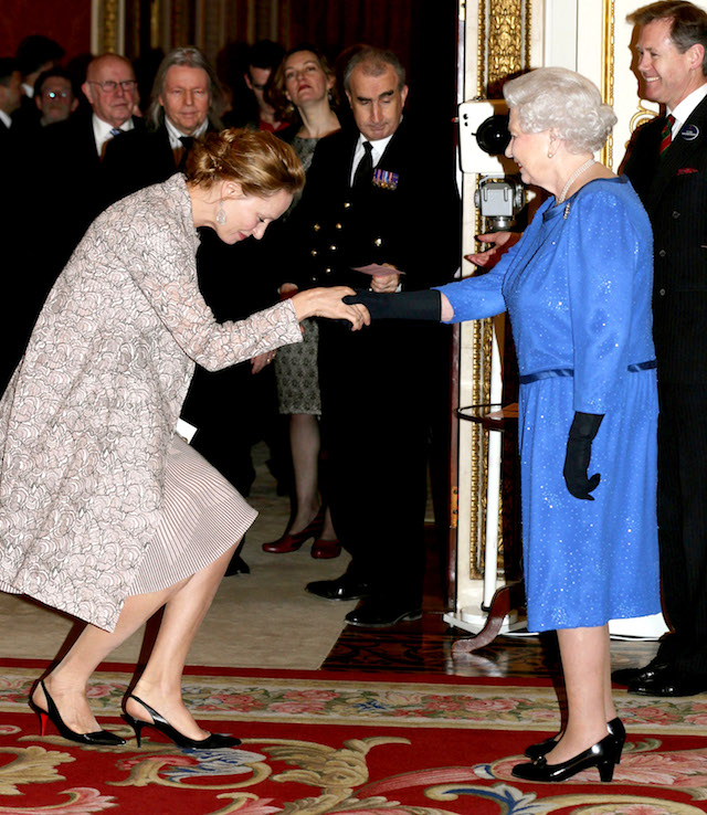 "Эту книгу я дарю своему заботливому народу", - высшие туркменские чиновники целуют новую 35-ю книгу президента страны Бердымухамедова о чае - Цензор.НЕТ 2736