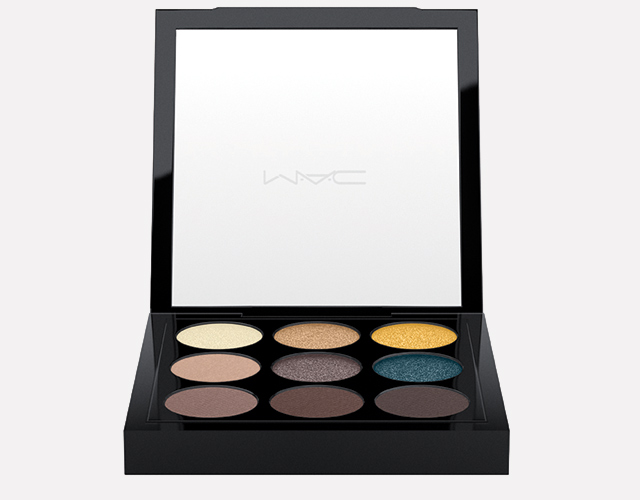 MAC FP EyeShadowsx9 ShesAModel white 72dpiCMYK 1 - Новая коллекция косметики MAC Fashion Pack.