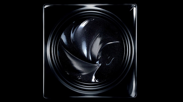 Черное золото: Givenchy выпускают второе поколение ухода Le Soin Noir