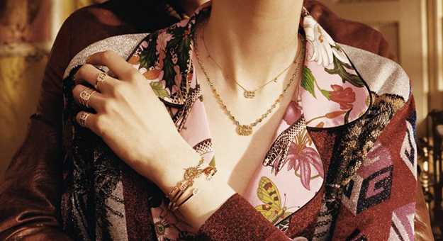 Новая реклама Gucci: старинные лампы и очень много украшений