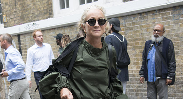 Из британского Vogue уходит директор моды