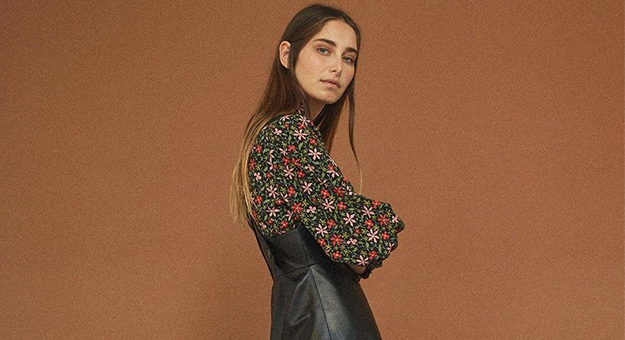 Алекса Чанг выпустила дебютную коллекцию одежды